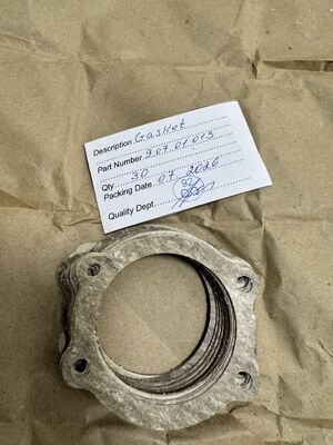 4 trous de montage de boulons espacés uniformément joint de bride circulaire multi-trous résistant aux hautes températures pour l'étanchéité en bout dans les joints d'étanchéité circulaires d'aviation
